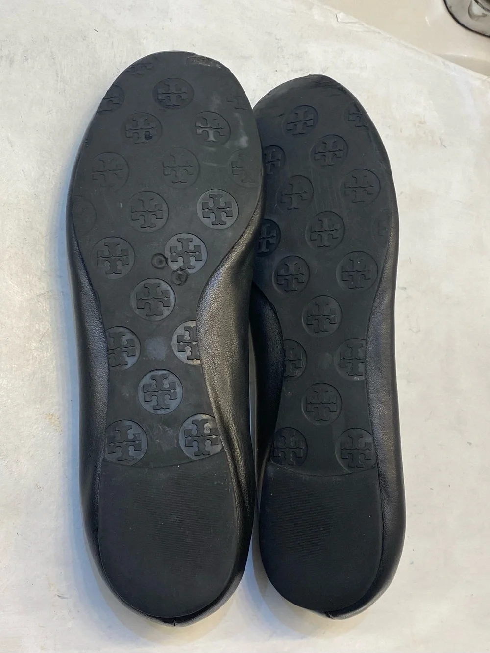 Tory Burch Reva flat size 8.5M good condition good bottom, clean interior